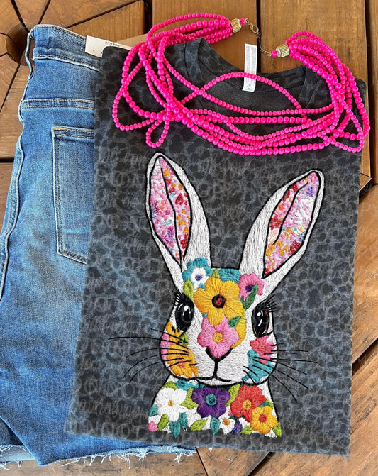 FAUX COLORFUL BUNNY ON LEOPARD TEE